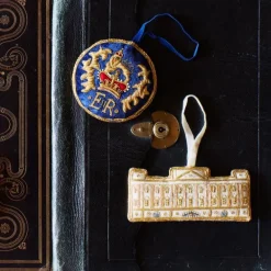 Buckingham Palace Facade Decoration