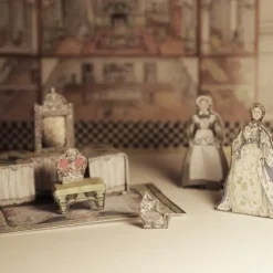 Queen Mary'S Dolls' House Fudge Tin